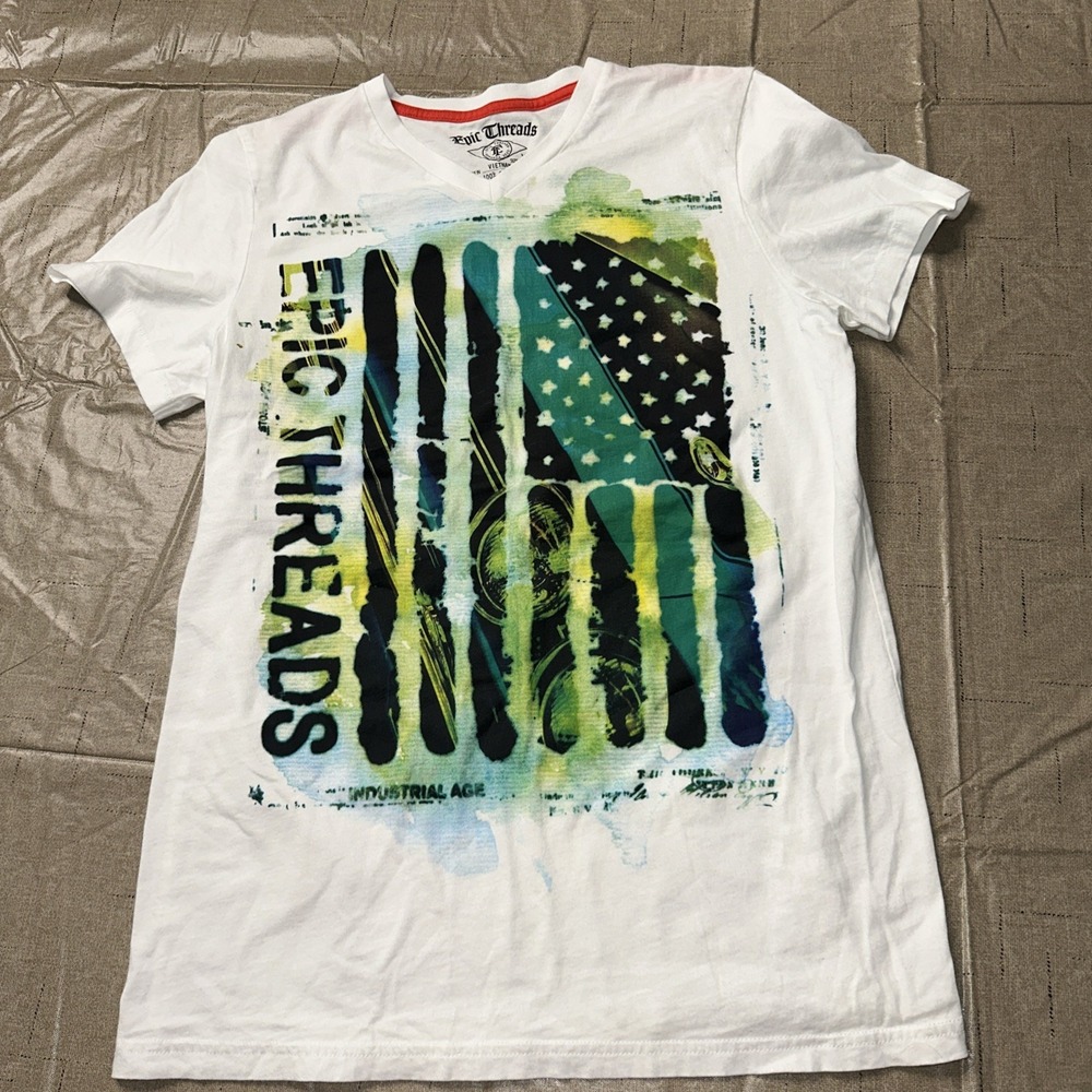 Epic Threads Women's White Graphic T-Shirt Short‎ Sleeve Size XL